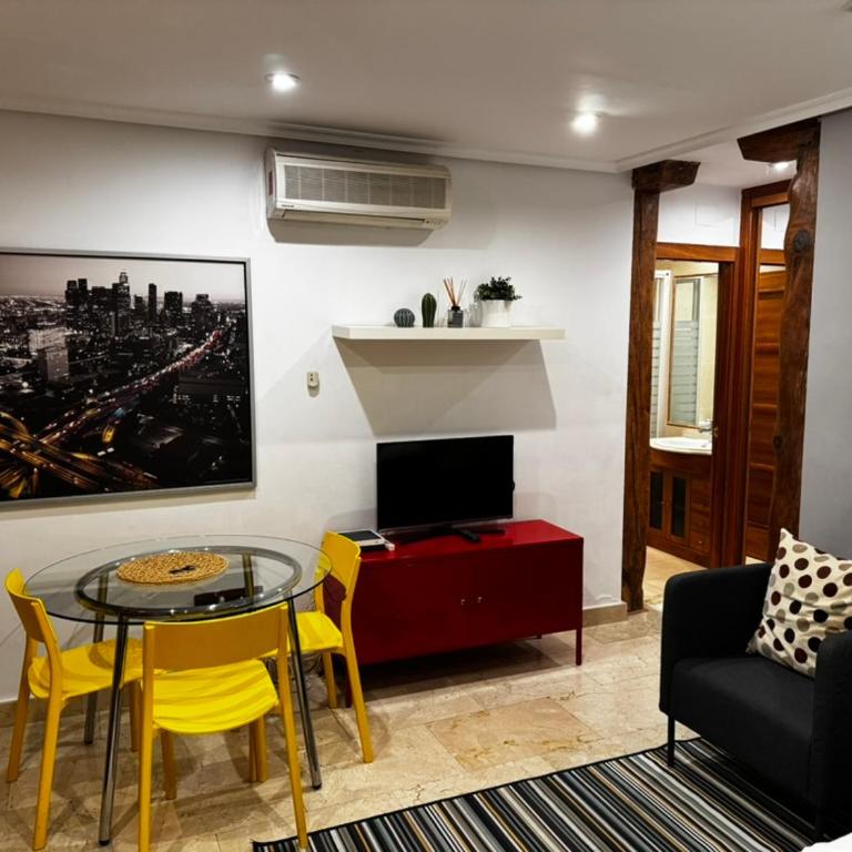 Exyca Malasaña - One-Bedroom Apartment - 3