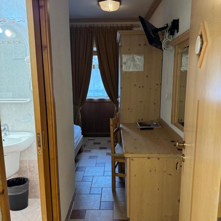Hotel 2000 - Economy Double Room - 3
