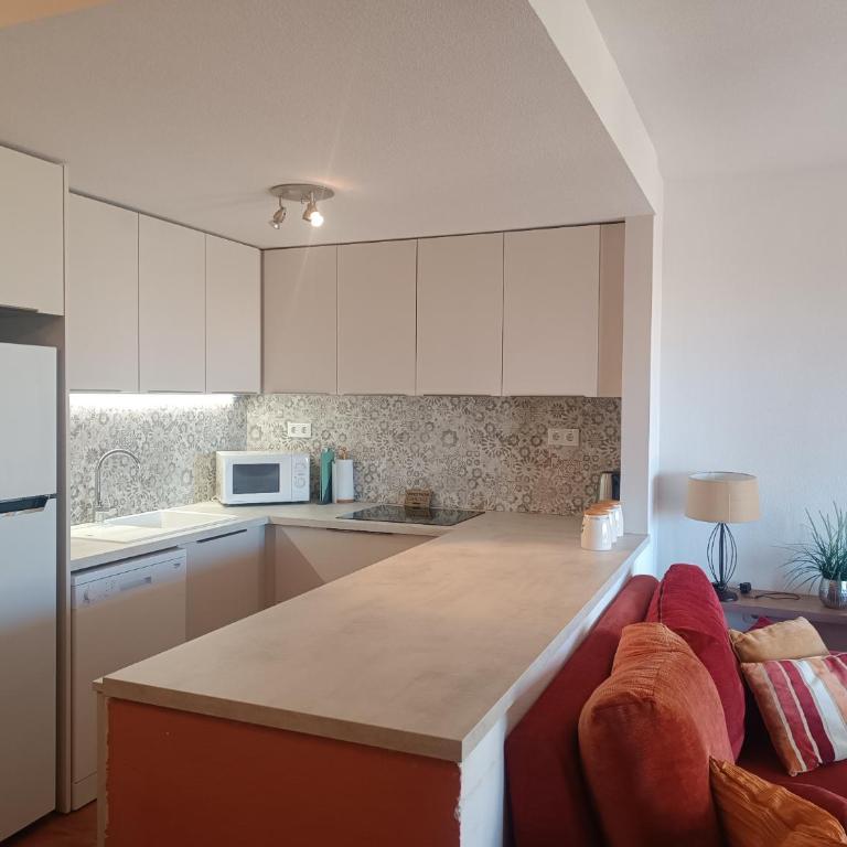 Tranquila casa de vacaciones con terraza R139 by Novadesta - Four-Bedroom House - 6