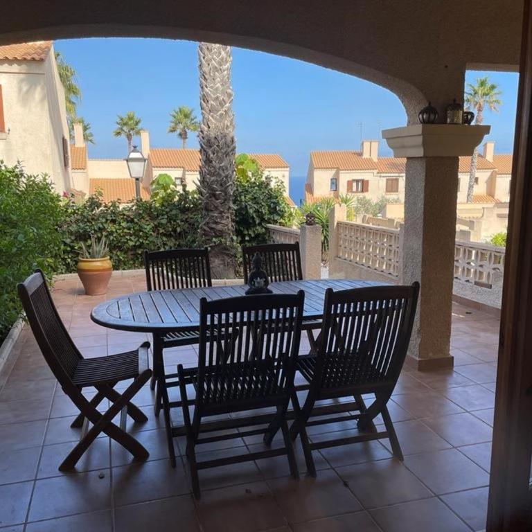 Tranquila casa de vacaciones con terraza R139 by Novadesta - Four-Bedroom House - 9