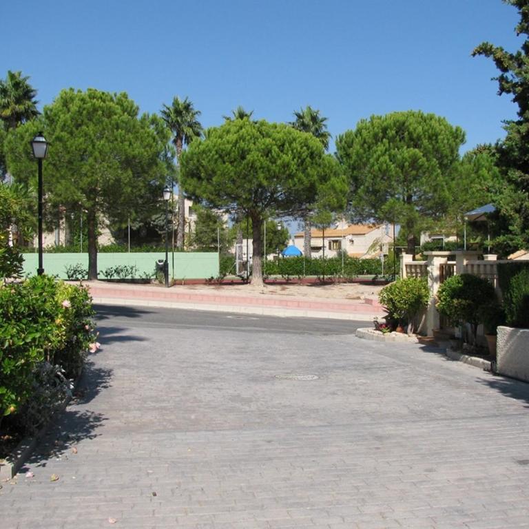 Tranquila casa de vacaciones con terraza R139 by Novadesta - Four-Bedroom House - 22