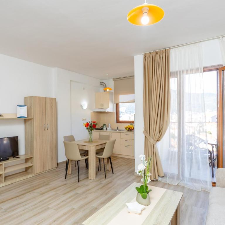 Arvala Apartments - Apartman s 1 Spavaćom Sobom i Balkonom - 9
