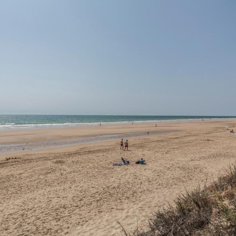 "Oasis 13" 5 Rooms 5 baños Acceso Playa Free Parking - Casa de 5 dormitorios - 25