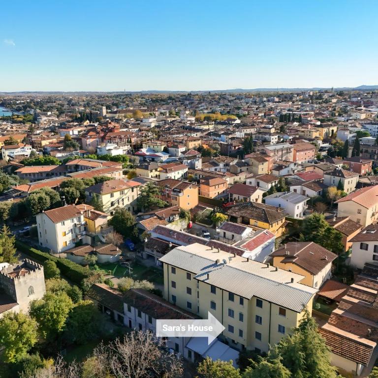 A Casa Di Sara Family Apartment with private Parking DesenzanoLoft Official Partner Homes & Villas by Marriott Bonvoy - Appartamento Superior - 23