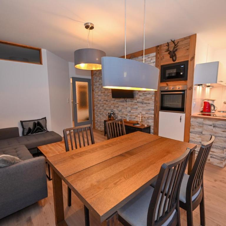 Domizil Alpine Retreat 15 - Apartment mit 1 Schlafzimmer und Balkon - 1