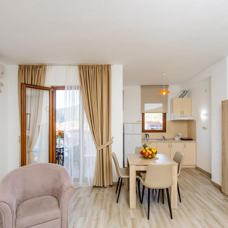 Arvala Apartments - Apartman s 1 Spavaćom Sobom, Balkonom i Pogledom na More - 7