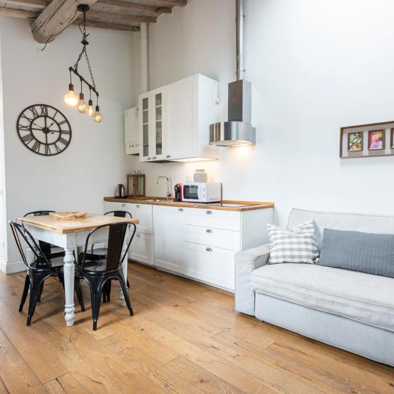 Central Nest by MMega - One-Bedroom Apartment - 6