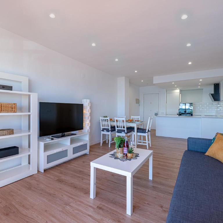 797 HOLIDAY RENTALS - Moderno piso en primera linea de playa - Apartamento con vistas al mar - 11