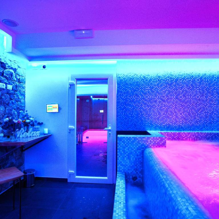 casa con piscina Jacuzzi AC wifi e biciclette elettriche - Appartement 1 Chambre - 35