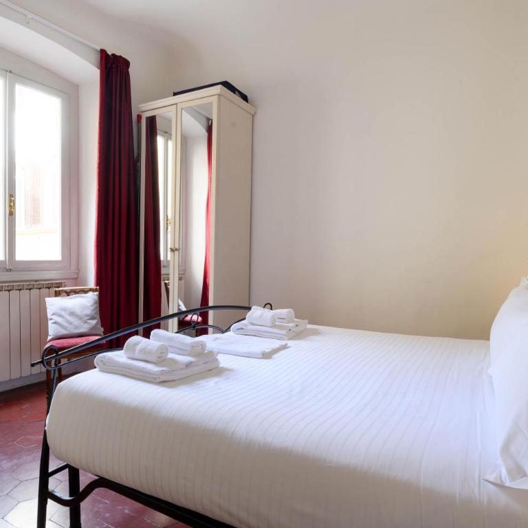 Romantic Ponte Vecchio - One-Bedroom Apartment - 14
