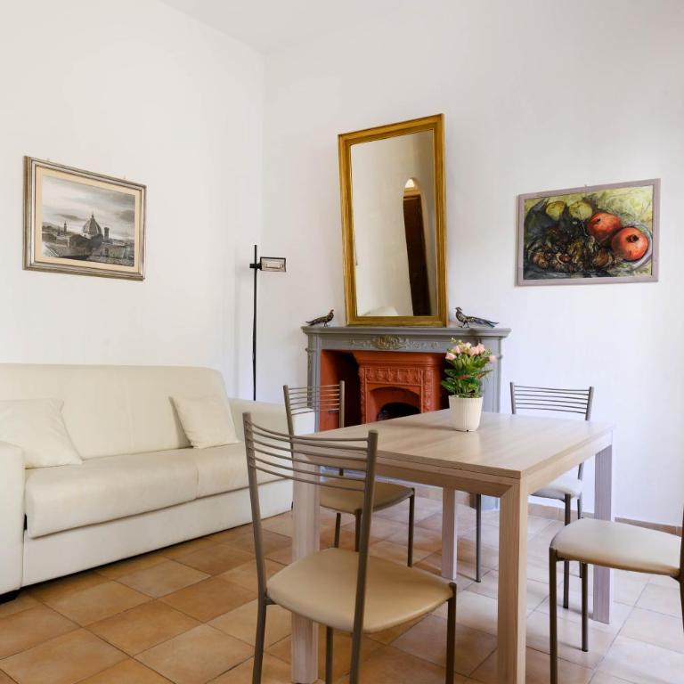 Romantic Ponte Vecchio - One-Bedroom Apartment - 20