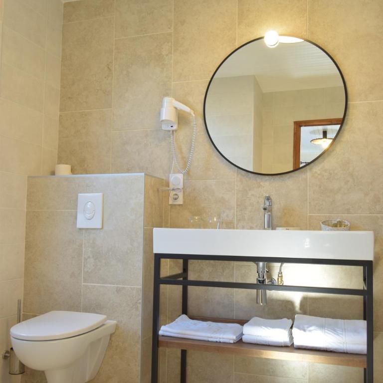 Hotel Les Chenets - Chambre Lits Jumeaux avec Balcon - 6