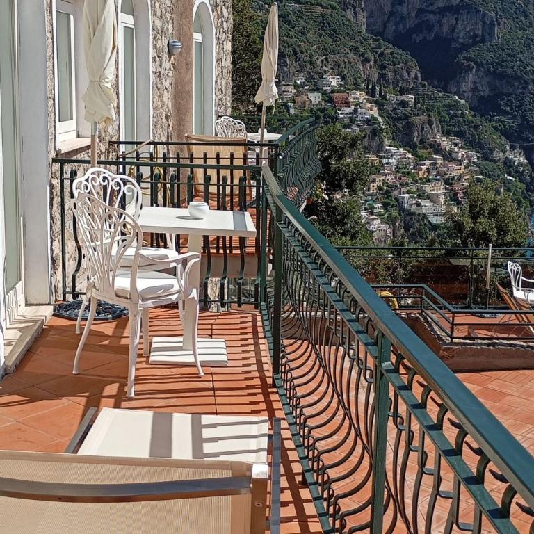Hotel Le Agavi - Camera Matrimoniale Classic con Balcone e Vista Mare - 5