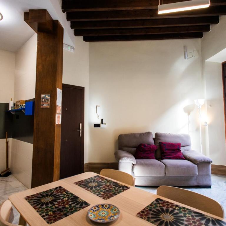 Apartamentos Reyes Católicos by Medina Living - Family Apartment - 11