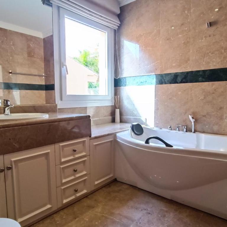Lovely Duplex Penthouse with spectacular sea view - Apartamento de 2 dormitorios con terraza y vistas al mar - 25