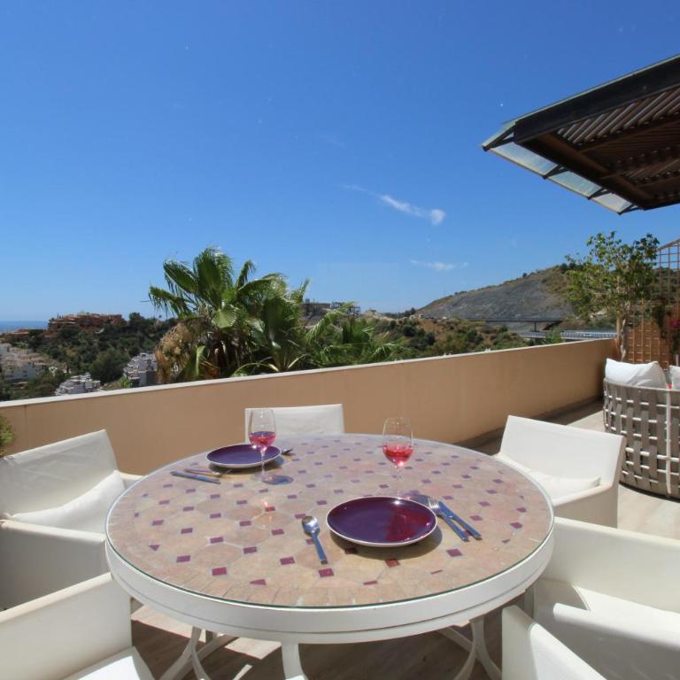 Lovely Duplex Penthouse with spectacular sea view - Apartamento de 2 dormitorios con terraza y vistas al mar - 1