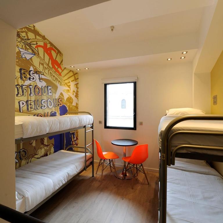 The 3 Ducks Eiffel Tower by Hiphophostels - Cama en habitación femenina compartida de 4 camas - 5