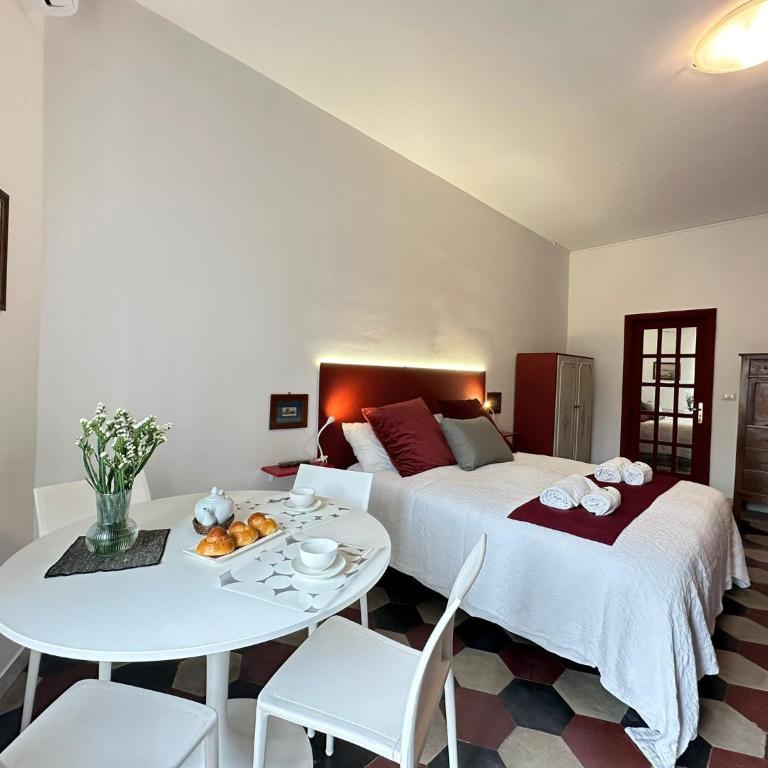 Habitatio Mercatorum Guesthouse - LS Accommodations - Studio Apartment - 1