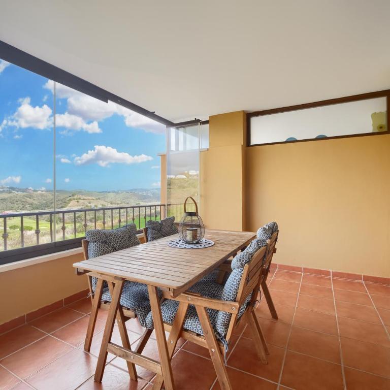 Calanova Golf Holidays by Residea - Apartamento de 2 dormitorios con vistas a la montaña - 10