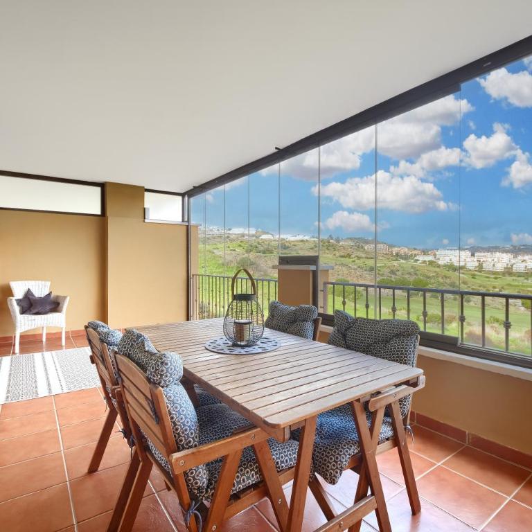 Calanova Golf Holidays by Residea - Apartamento de 2 dormitorios con vistas a la montaña - 4