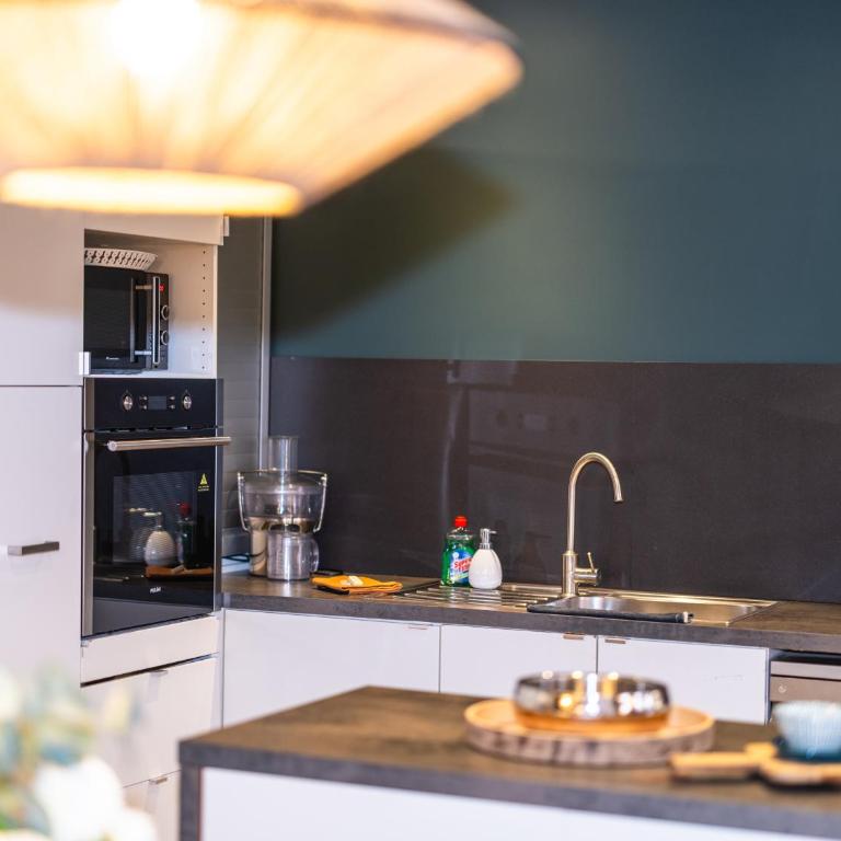 Le Duplex - Clim - Parking - WiFi - Appartement 3 Chambres - 30