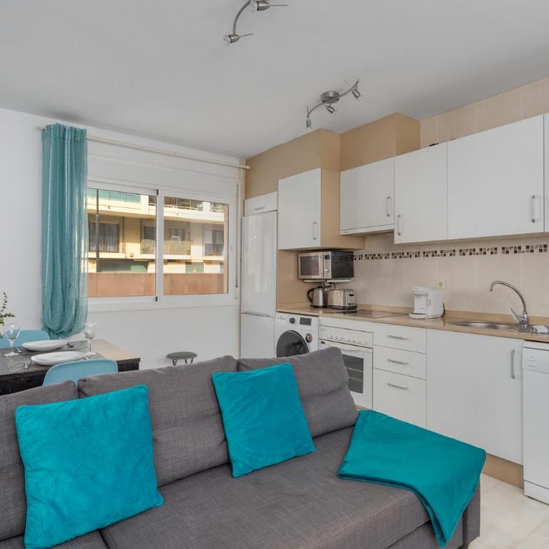 Nice apartment 20 meters from the beach - Apartamento - 3
