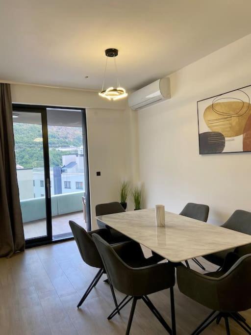 Modern 2BR Apt in Rafailovići - Near the Beach - Apartman sa 2 Spavaće Sobe - 12