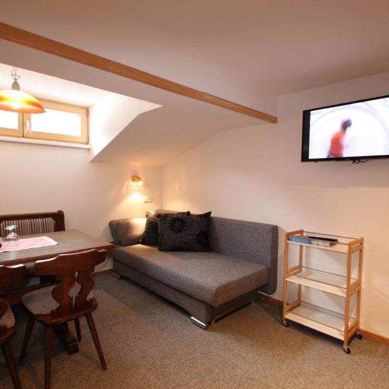 Ferienwohnung im Zentrum von Kappl Paznaun PAZN101 by FeWo-PLAN - Apartment - 2