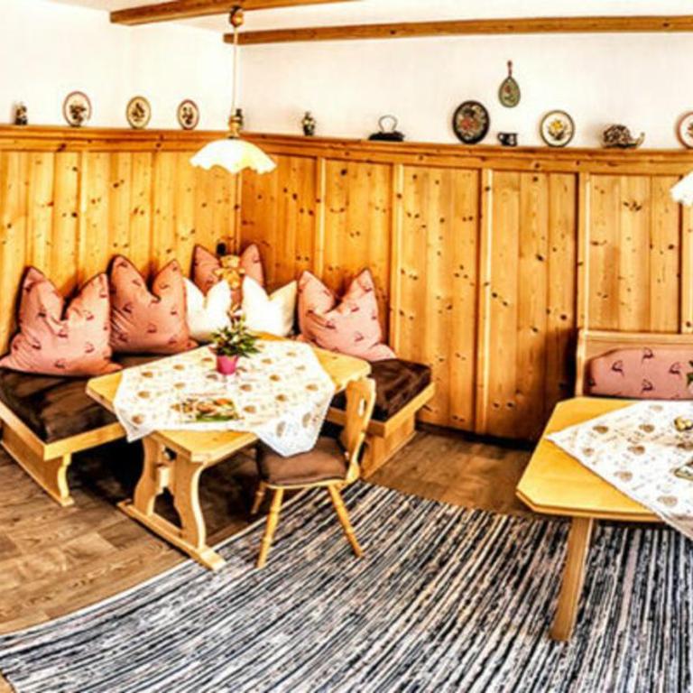 Ferienwohnung Ober dr Kuche, Ferienhof Lochbihler, WertachAllgäu - Apartment - 1