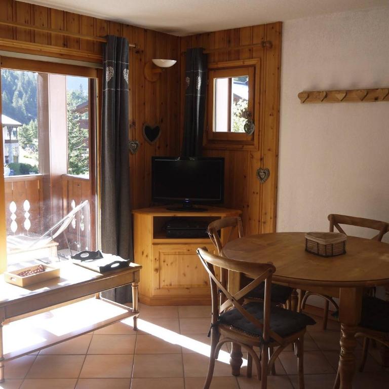 Appartement accueillant à Méribel avec balcon et garage - FR-1-355-219 - Apartamento - 3