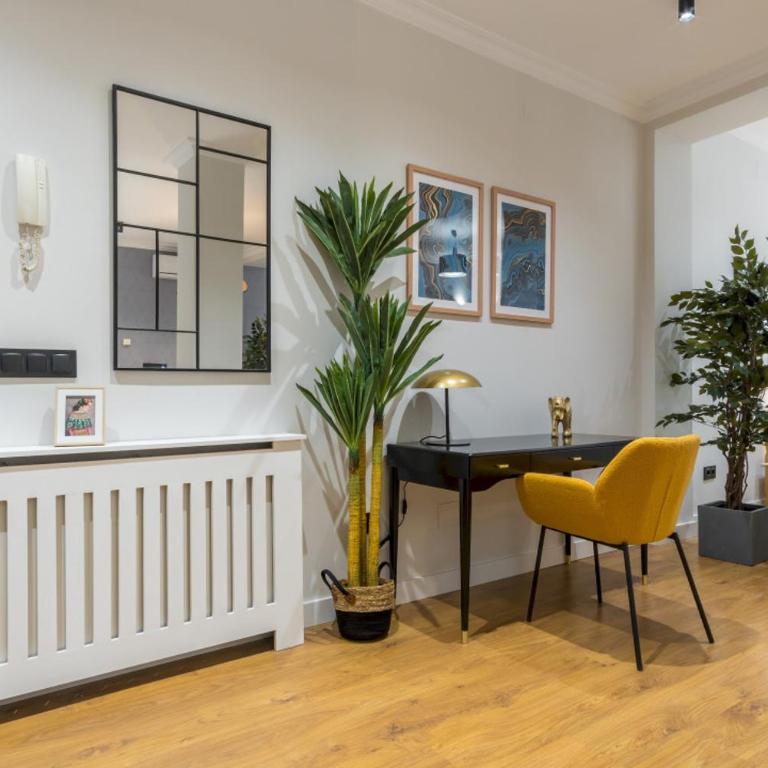 Wide and modern -1 bedroom 15 bathrooms- Malasaña - One-Bedroom Apartment - 12
