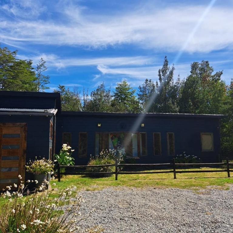 Casa con Piscina y Cama elástica - Casa de 3 dormitorios - 56