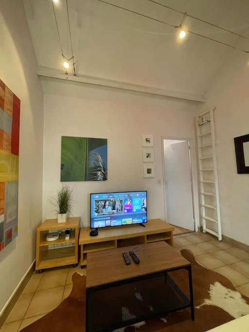 Cosy appartement place des Abbesses-Sacré-Cœur ! - Appartement 1 Chambre - 30