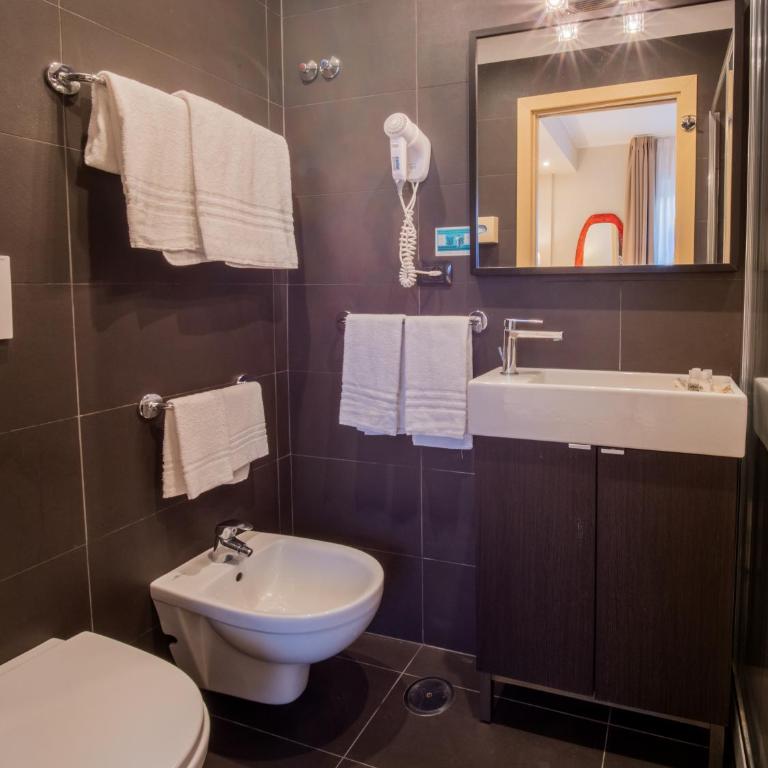 Hotel Central Wellness - Camera Standard Matrimoniale/Doppia con Letti Singoli - 2