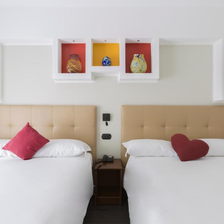 Hotel Central Wellness - Camera Quadrupla - 6