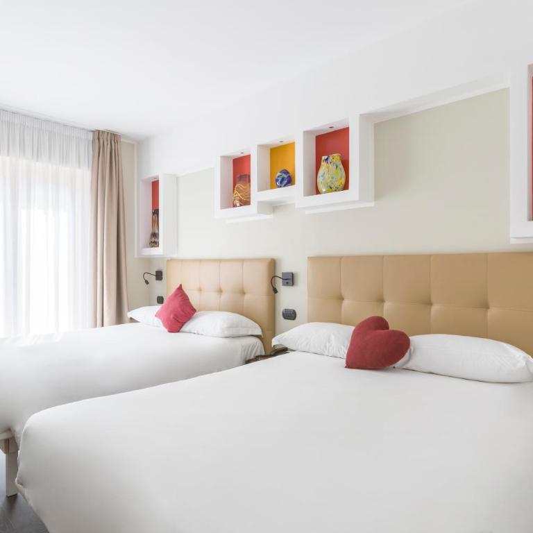 Hotel Central Wellness - Camera Quadrupla - 4
