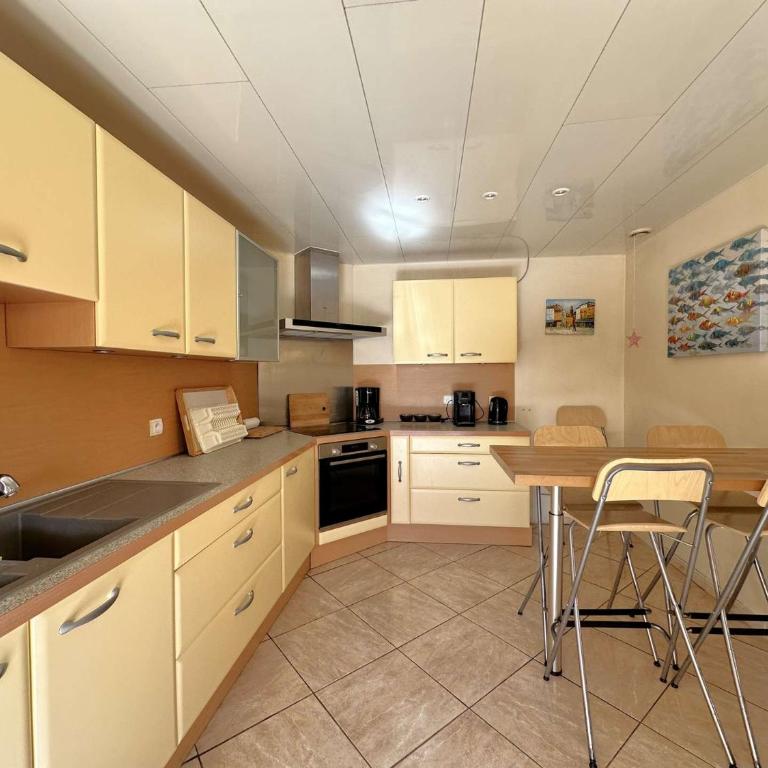 VILLA VIEUX MOULIN Villa avec piscine pour 7 personnes avec piscine à Hyères - Ferienhaus - 12