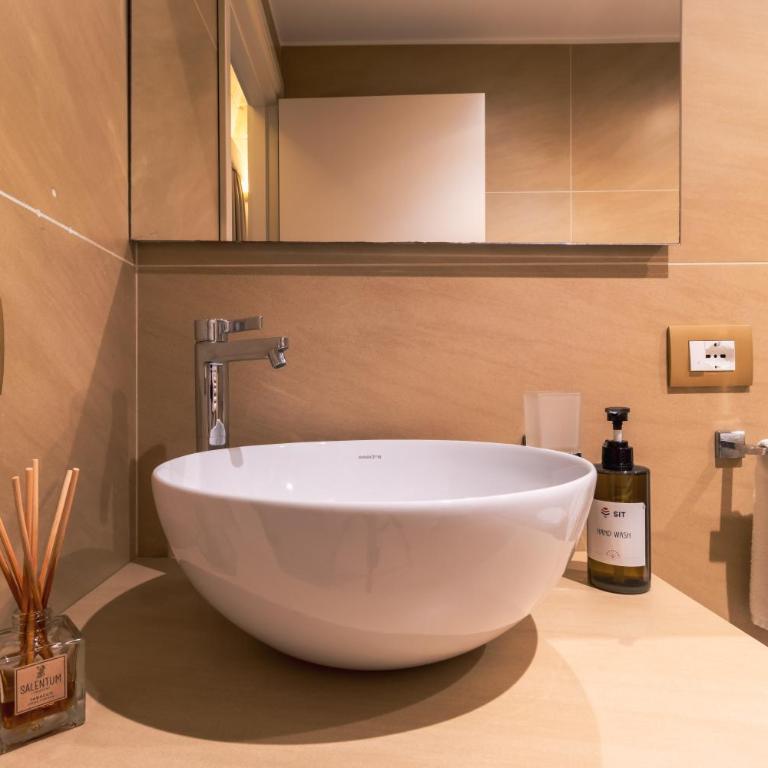 Palazzo San Lazzaro - Jacuzzi Rooms & Suites Lecce Selection - Camera Matrimoniale Standard - 21