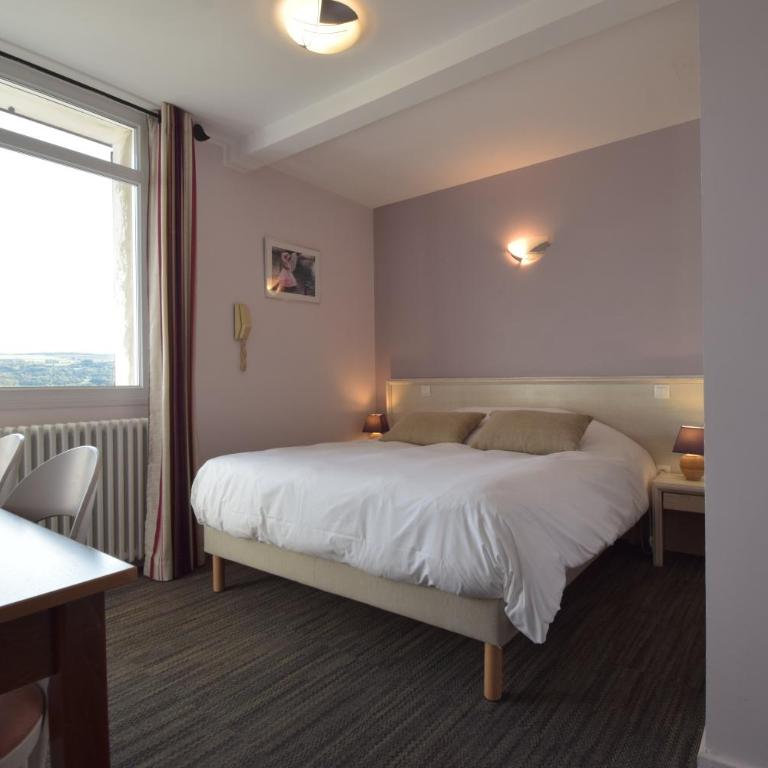 Hotel Les Chenets - Chambre Lits Jumeaux avec Balcon - 12