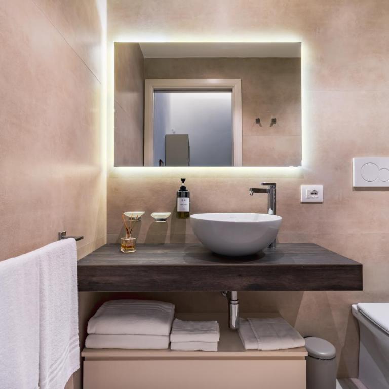 Palazzo San Lazzaro - Jacuzzi Rooms & Suites Lecce Selection - Camera Matrimoniale con Vasca Idromassaggio - 18