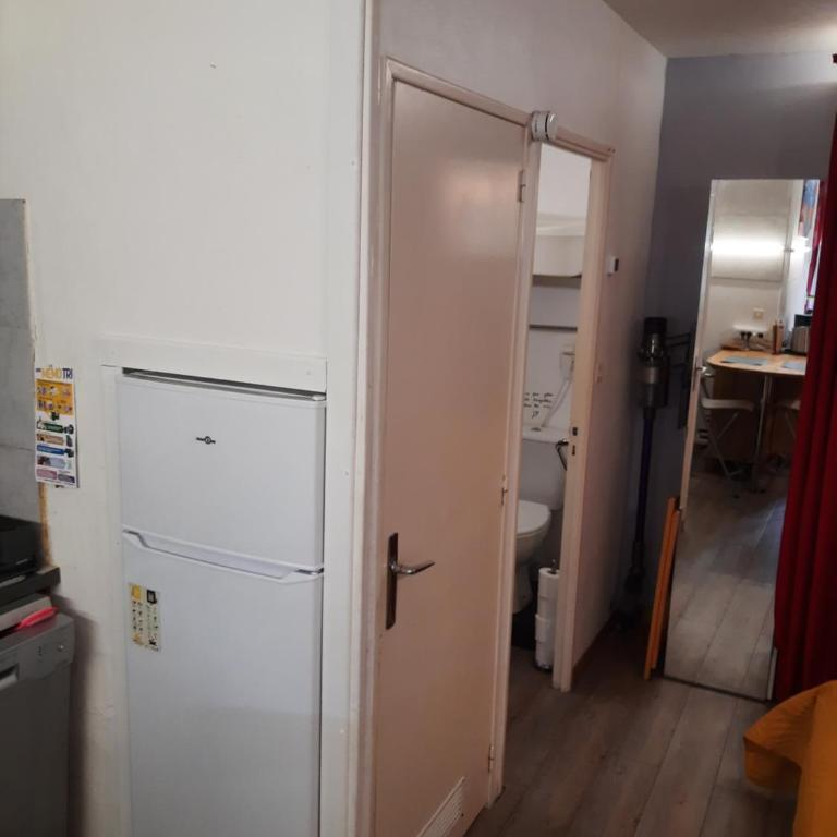 Duplex14h 1er étage jardinet 1 parking ou studio14B rdc terrasse sans parking - Studio avec Terrasse - 28