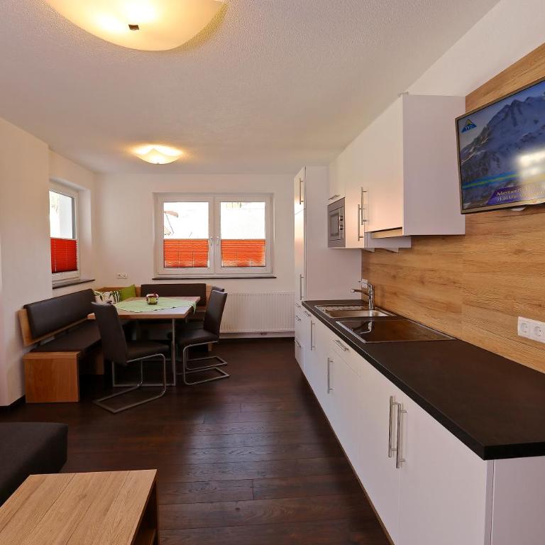 Ladis Living - Appartamento con Balcone - 8