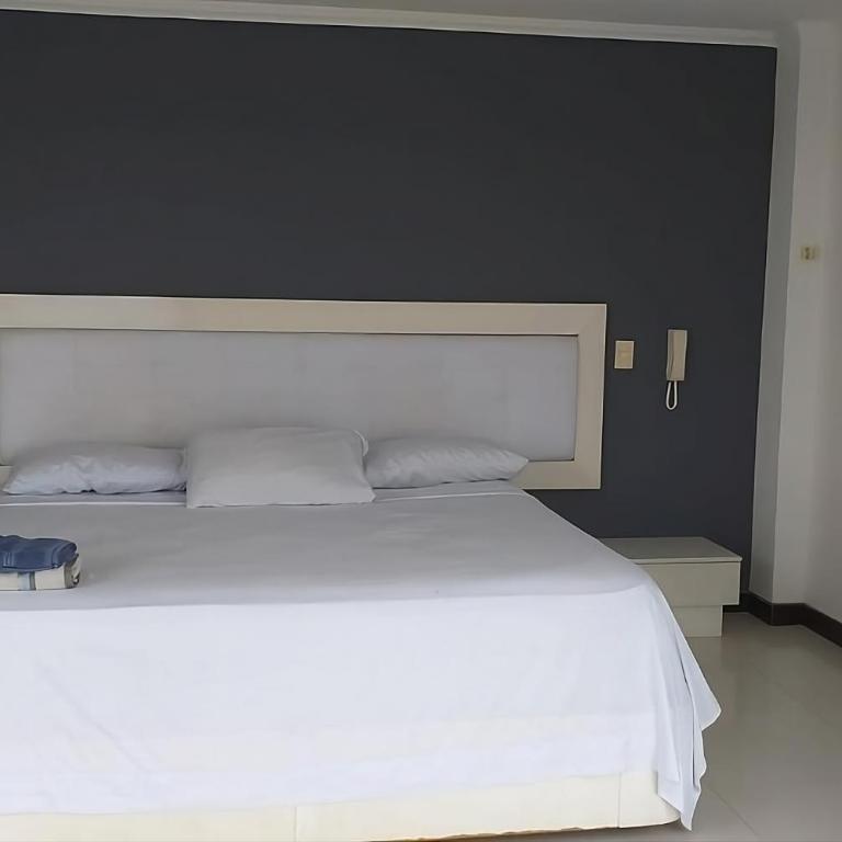 Lodging Apartamento Penthouse con Piscina - Apartment - 12