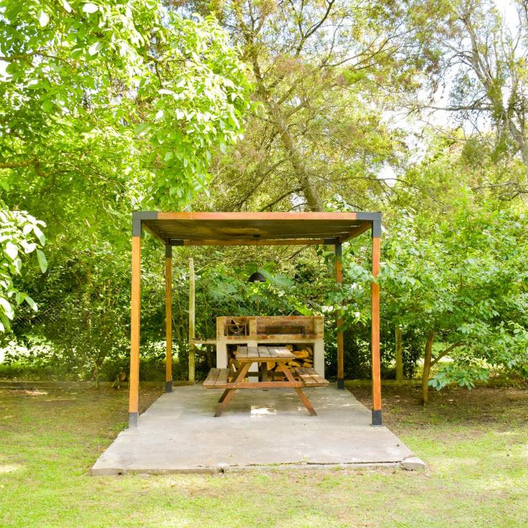 Espectacular casa quinta rústica en Parque Girado! - Casa de 2 dormitorios - 15
