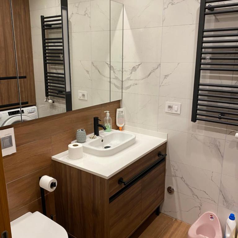 Zlatibor Golden Lux Apartment - Apartman sa 2 Spavaće Sobe i Balkonom - 17