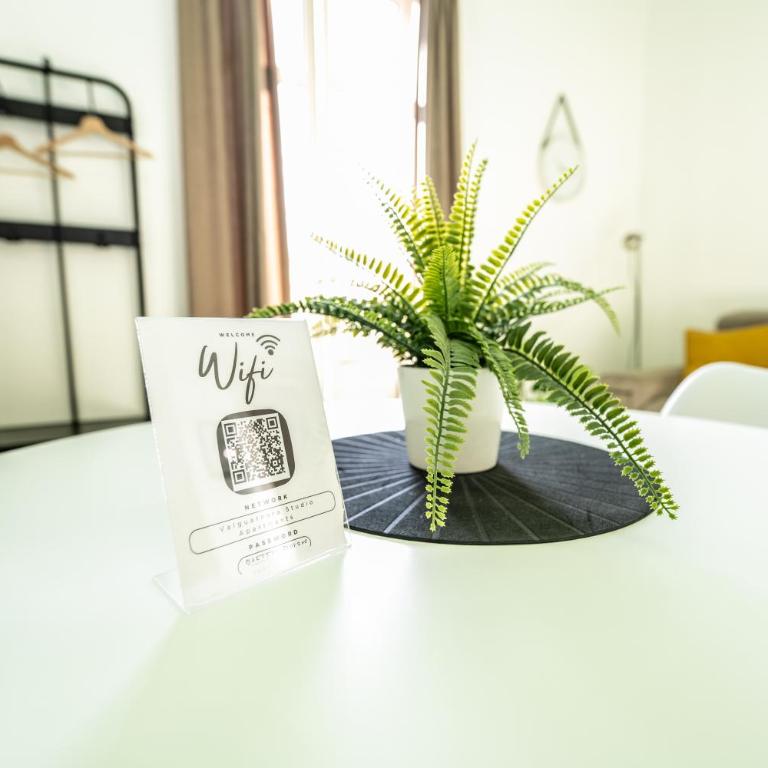 Valguarnera Studio Apartments - Deluxe Apartment - 25