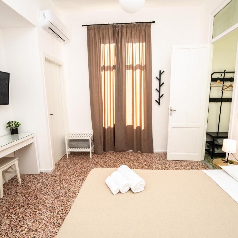 Valguarnera Studio Apartments - Deluxe Apartment - 36