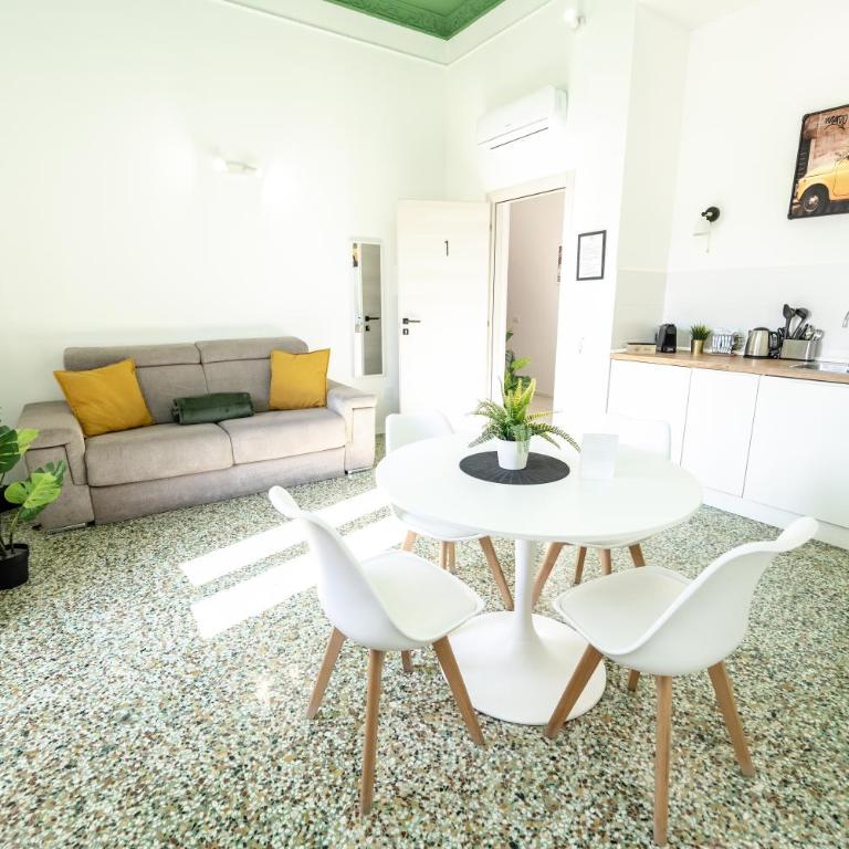 Valguarnera Studio Apartments - Deluxe Apartment - 2