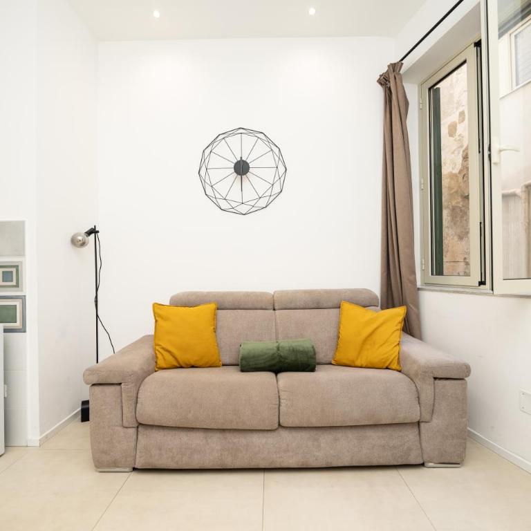 Valguarnera Studio Apartments - Standard Apartment - 32