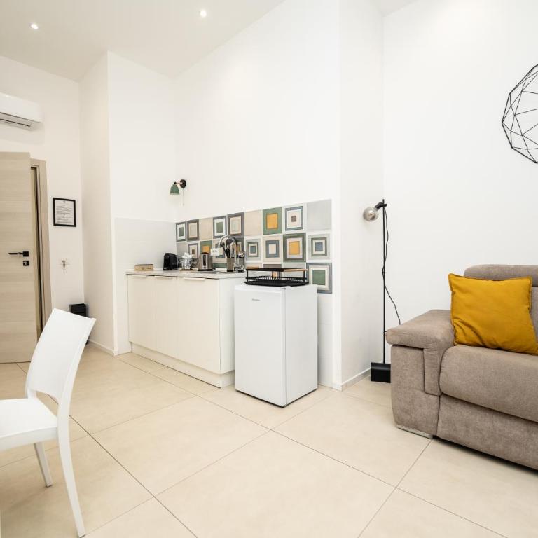 Valguarnera Studio Apartments - Standard Apartment - 30